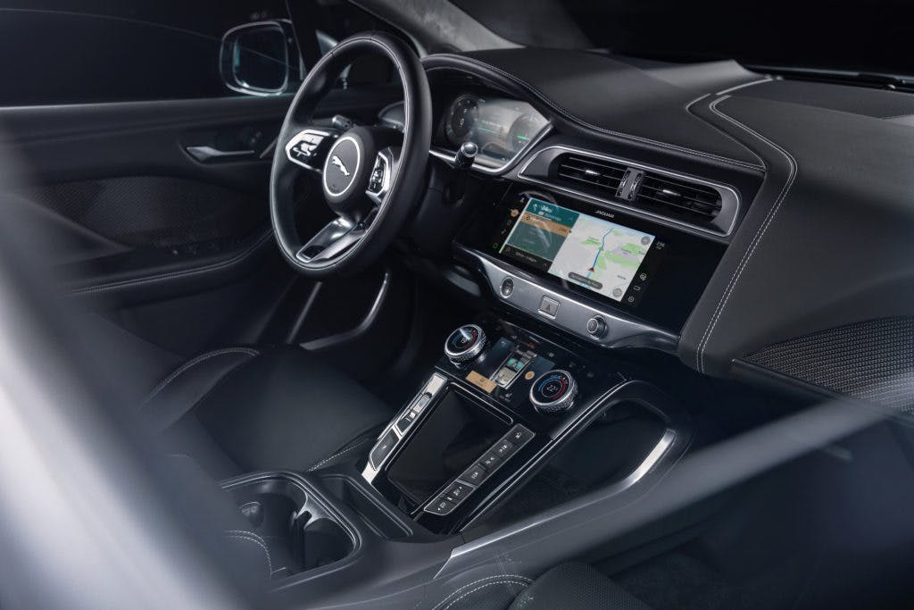 jaguar i pace infotainment display