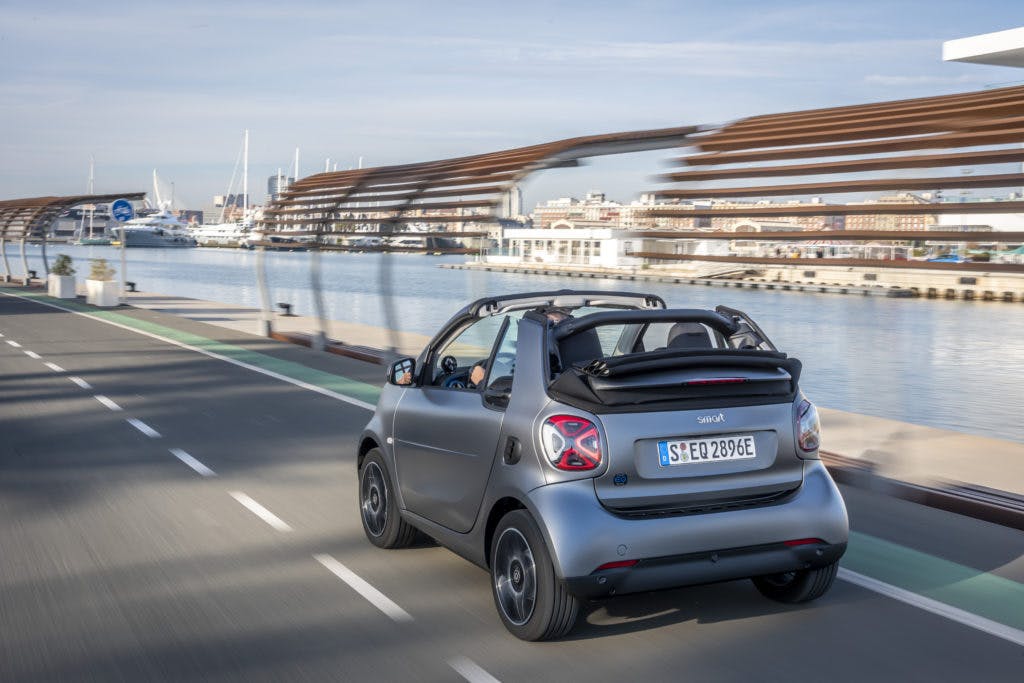 Smart EQ Elektrikli Araba Türkiye Fiyatı 11 smart eq fortwo cabrio battery capacity