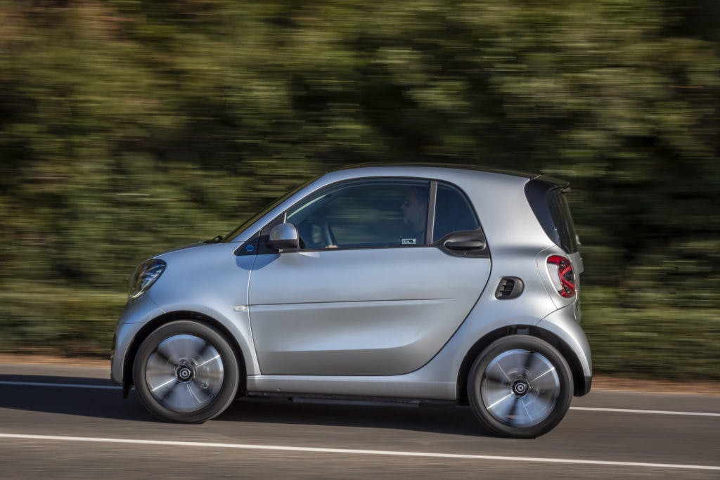 smart eq fortwo top speed