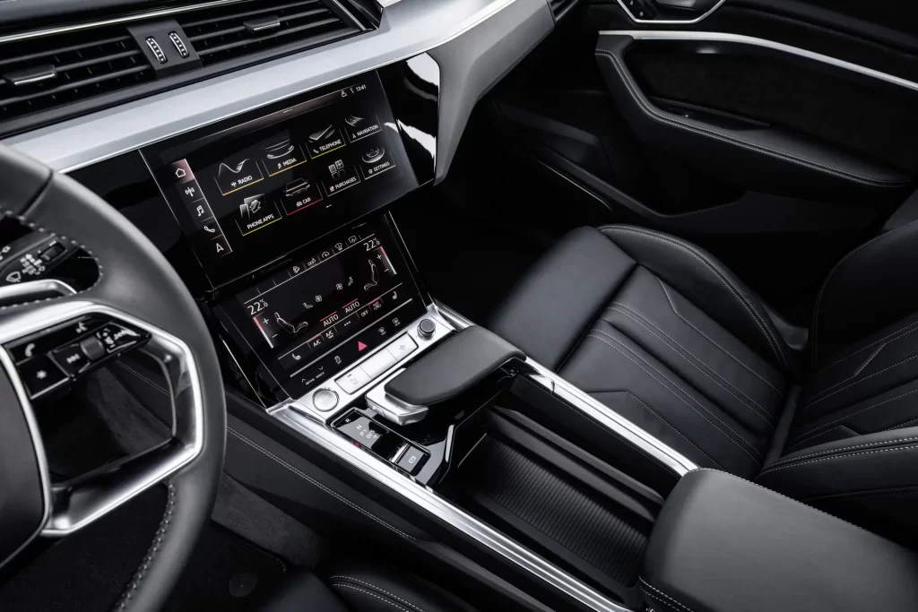 Audi e-tron 55 quattro Elektrikli Araba