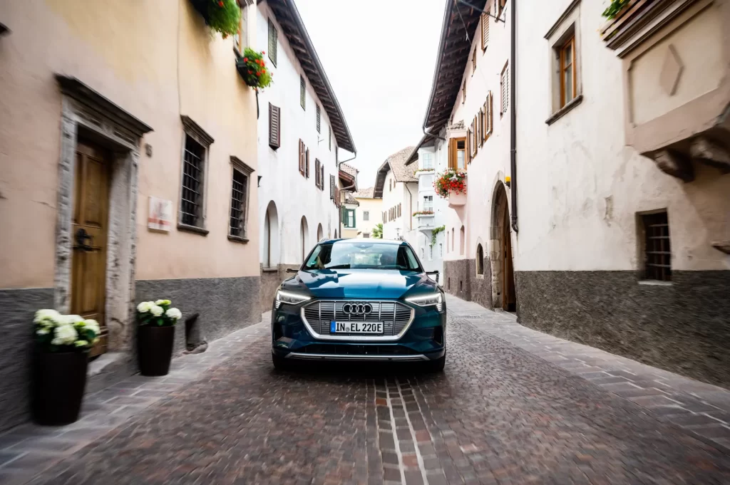 Audi e-tron 55 quattro Elektrikli Araba 11 Audi e-tron 55 quattro Elektrikli Araba