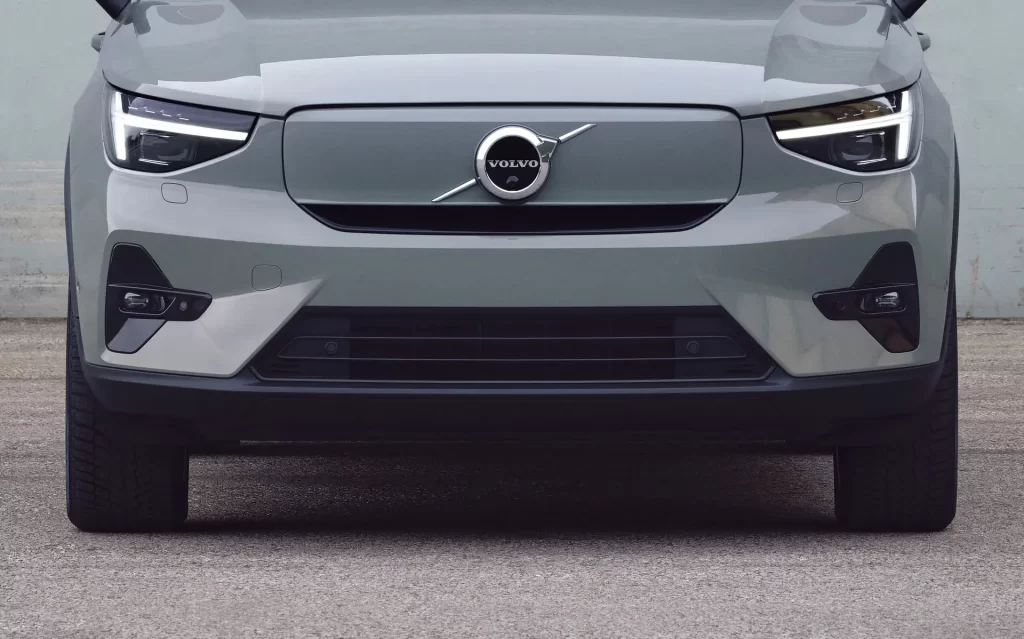 Volvo XC40 Recharge P6 Elektrikli Araba