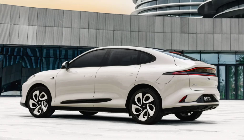 IM Motors LS6 Elektrikli Araba