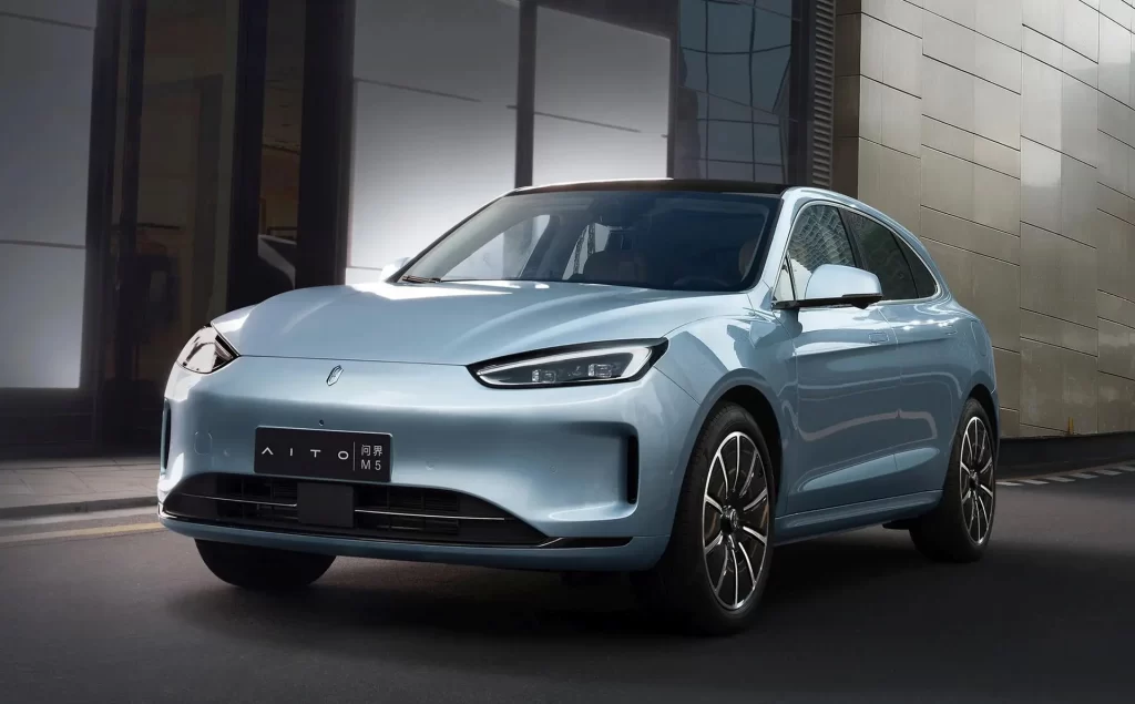 Aito M5 Ev Elektrikli Araba